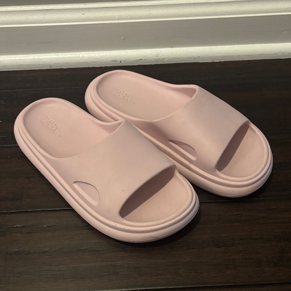 Zara Light Pink Slide Sandals